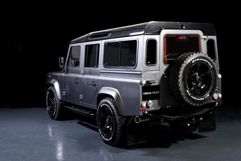 Land-Rover-Defender-by-Urban-Truck-8.jpg