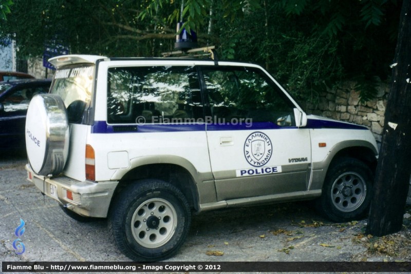 Grecia_Police_suzuki_vitara.jpg