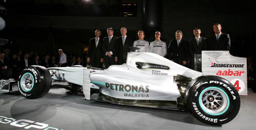 mercedeslaunch002.jpg