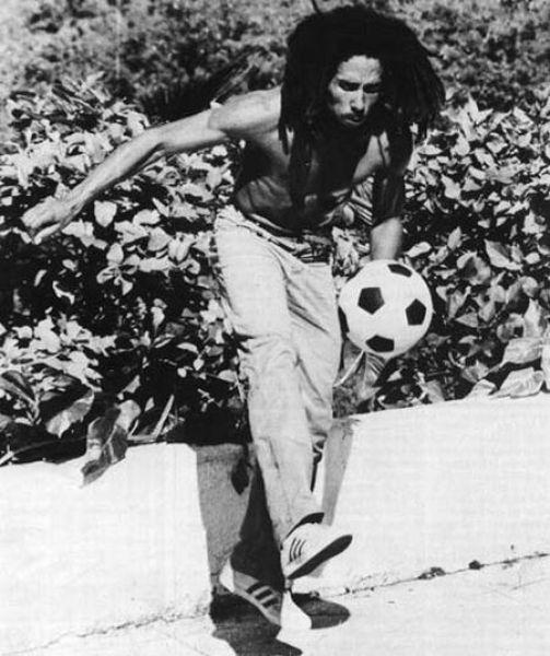 bob-marley-with-ball11.jpg