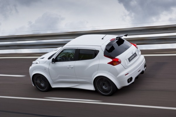 nissan-juke-r-6.jpg