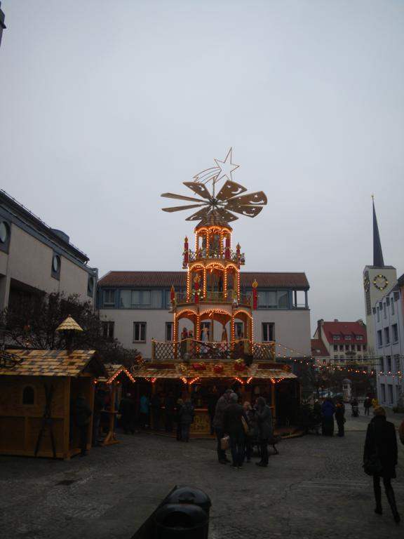 a04_576x768.jpg