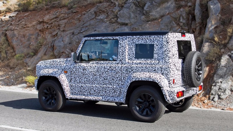 2018-suzuki-jimny-spy-photo.jpg