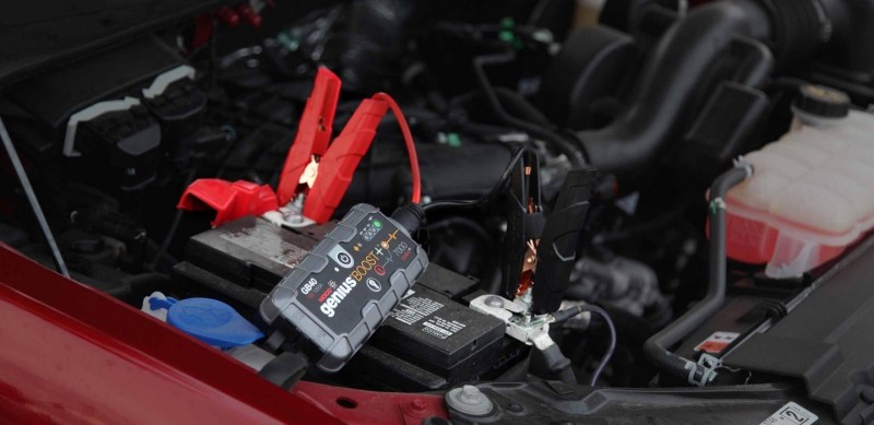GB40-Portable-Lithium-Battery-Car-Jump-Starter-Booster-Pack-For-Jump-Starting-PT02.jpg