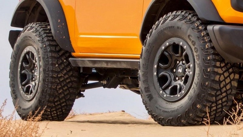 2021-Ford-Bronco-Goodyear-Tires.jpg