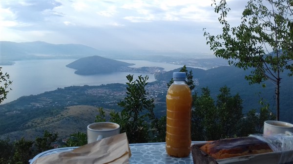 Kastoria (600 x 337).jpg