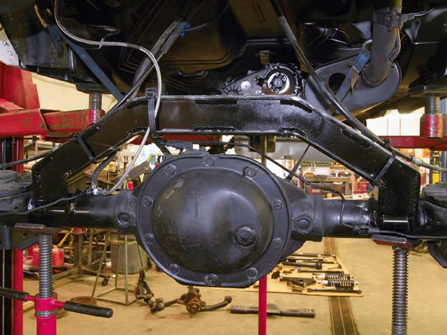 kj rear axle.jpg