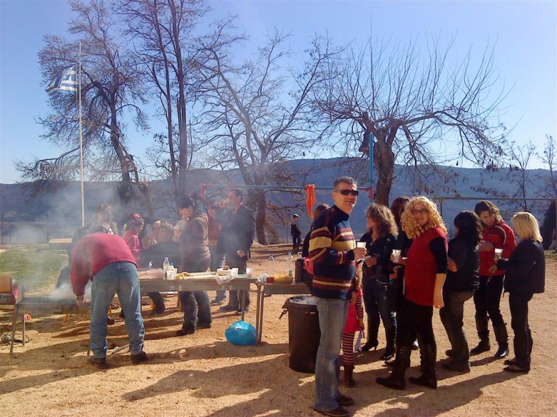 Τσικνοπέμπτη 2010 001 (Large).jpg