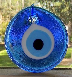 163070-blue_eye.jpg