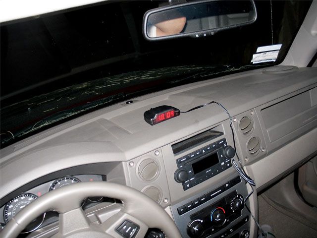 131_0806_04_z+innovate_rad1_digital_inclinometer+on_dash.jpg