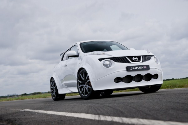 nissan-juke-r-1.jpg