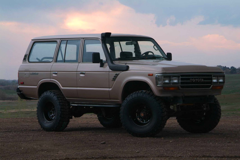 land cruiser fj62-2.jpg