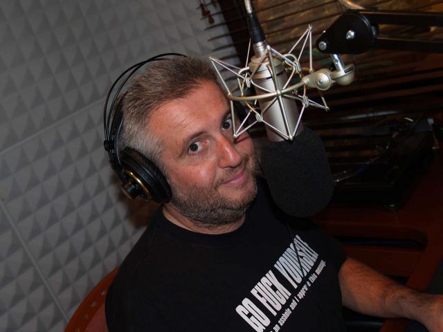 stathisDJ(3).jpg