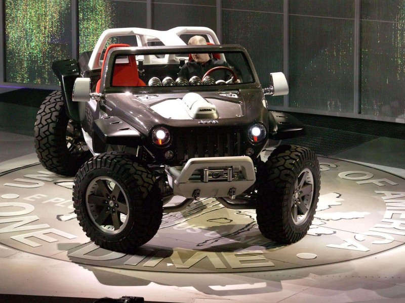 16 JEEP-Hurricane_Concept_pictures-16.jpg