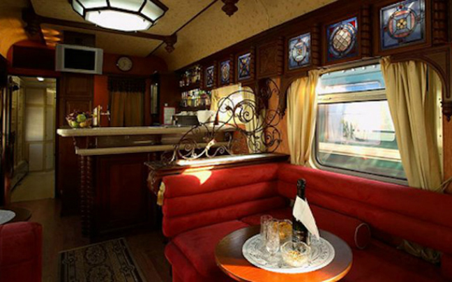 treno_mosxaOuralia3.jpg