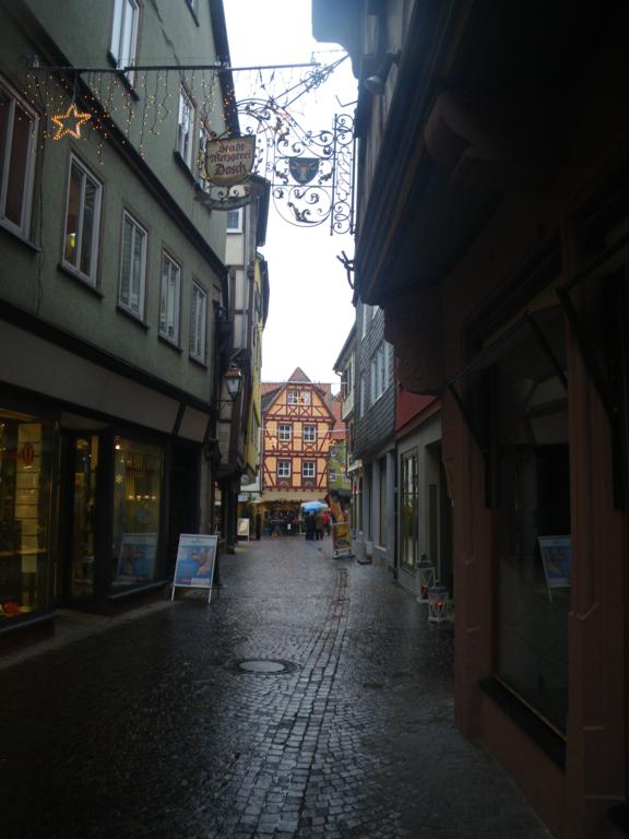 w03_576x768.jpg