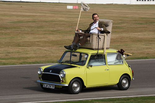 Mr.-Bean-Car-Crash-1312566613.jpg